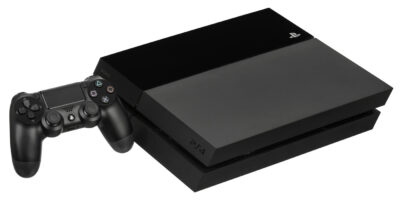 PlayStation 4 500GB Preto (USADO) — Acompanha 1 Controle DualShock 4