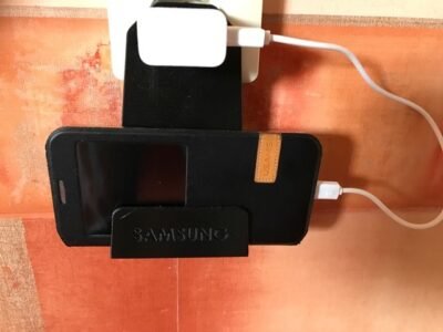 Suporte de Celular para Carregador na Tomada